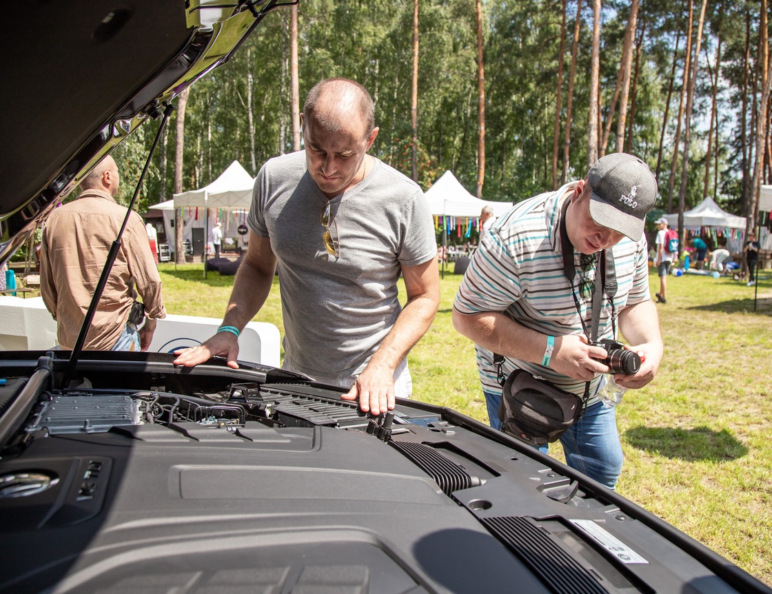 Новий Touareg 2018-6.jpg