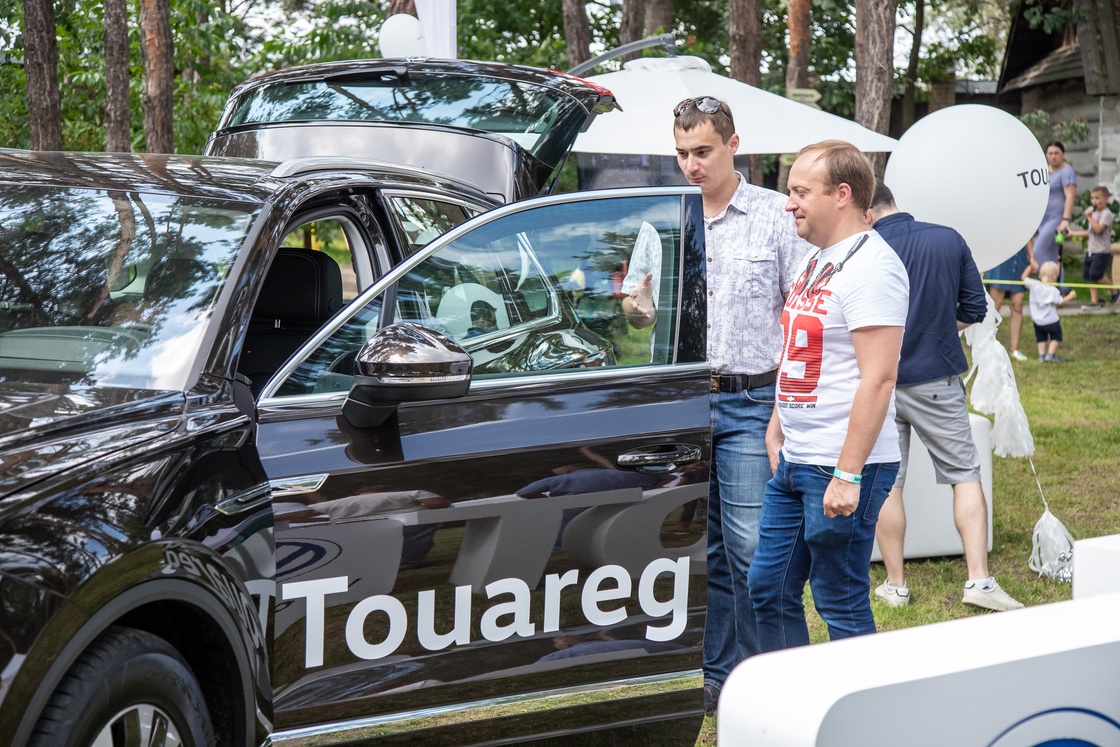 Новий Touareg 2018-15.jpg