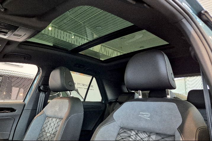 T-Roc%20R-Line+%20%u0437%20Black%20Edition